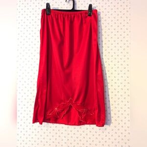 Contessa Red Lace Slip Skirt Slit Nylon M Vintage Silky Night Out Date Pop Red